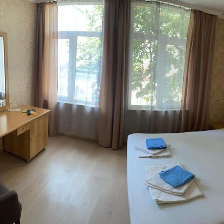 Hotel Еника à Varna Extérieur photo
