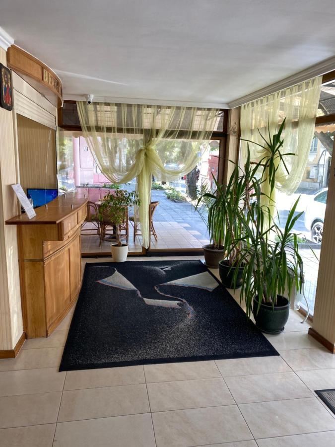 Hotel Еника à Varna Extérieur photo